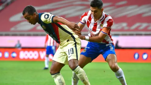 Giovani dos Santos necesita brillar en el Clásico Nacional.