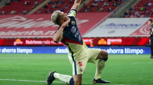 Video: Henry adelanta al América en el clásico.