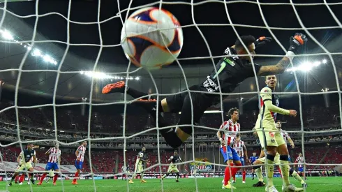 América se llevó el Clásico Nacional.
