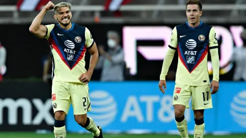 Henry Martín y Sebastián Córdova, ingresaron al once ideal de la jornada 11