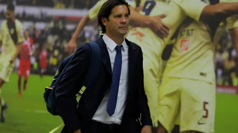 Santiago Solari cayó con el pie derecho en América.
