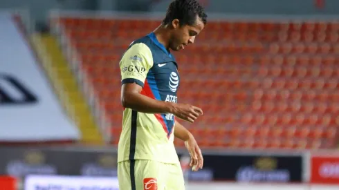 Gio no la ha pasado bien en Coapa los últimos meses.