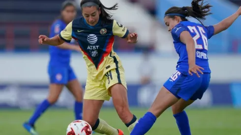 América y Cruz Azul Femenil se enfrentan este domingo.