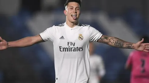 Cristo González podría lucir de azulcrema.