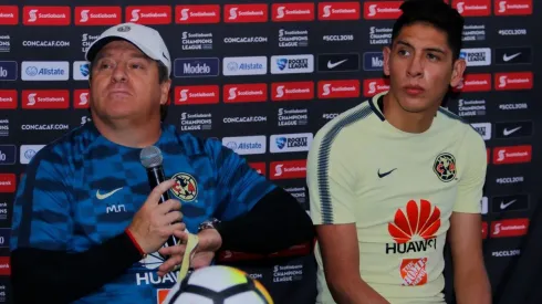 Edson Álvarez fue clave en el título que Herrera ganó con América en el 2018.
