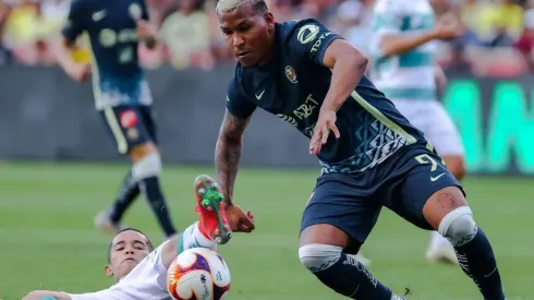 Roger Martínez le dio el gol de la ventaja al América ante Santos Laguna.