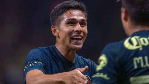 Salvador Reyes ya debutó en la red con la playera del América.