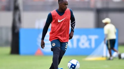 Renato Ibarra estaría avanzando casilleros en las consideraciones de Santiago Solari.