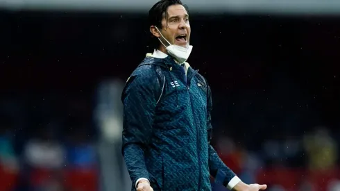 Santiago Solari y América sufrieron para vencer a Necaxa.