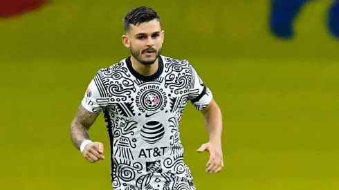 Nicolás Benedetti ya no saldría de América y no liberaría la plaza de extranjero.