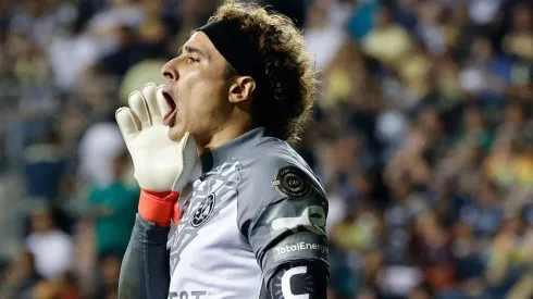 Ochoa se vistió de héroe en Filadelfia.