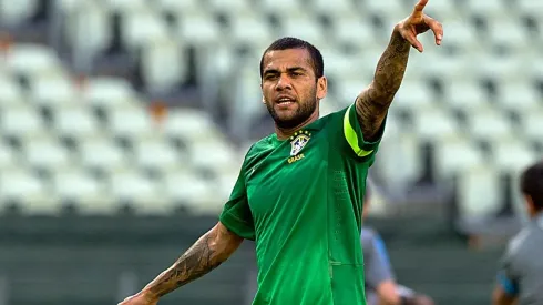 Dani Alves, sin club, podría tener su futuro en el América.