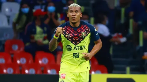 Roger anhela festejar en el Clásico.