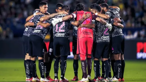 América presumió su nueva camiseta en partido amistoso contra Pumas.