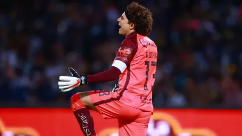 Ochoa tuvo otro gran partido en América.