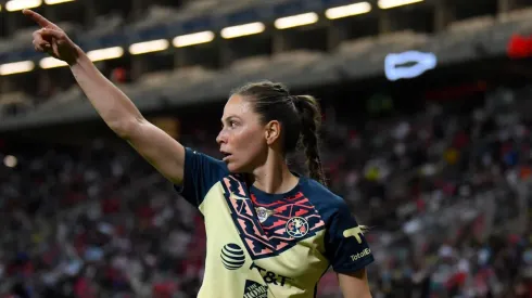 Janelly Farías durante el encuentro de vuelta entre América y Chivas.