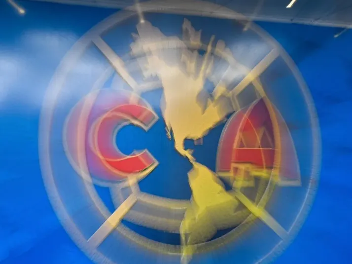 El defensa central que interesaría en América