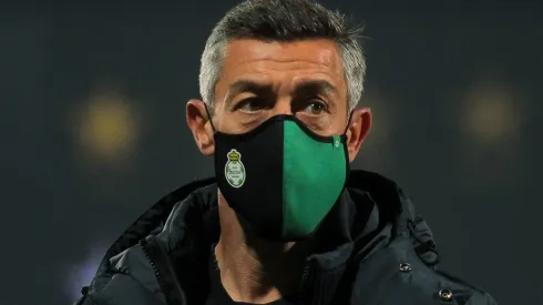 Pedro Caixinha no descartó la chance de que Juan Otero llegue al América.