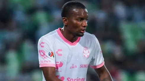 Juan Otero entre seguir en Santos Laguna y jugar en el Club América.