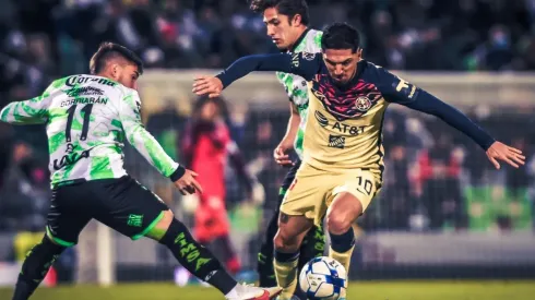 Diego Valdés, una de las figuras del triunfo del América ante Santos Laguna.