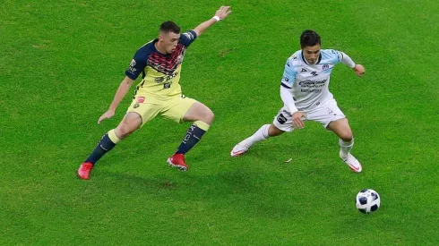 Federico Viñas en un partido de América contra Mazatlán por la Liga MX