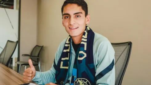 Santiago Naveda busca alimentar su perfil.