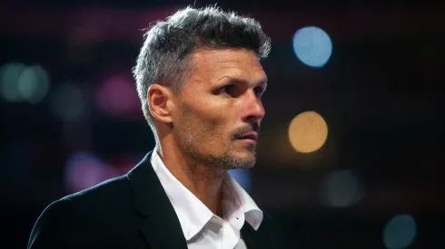 Ortíz nuevamente debe rearmar el equipo.