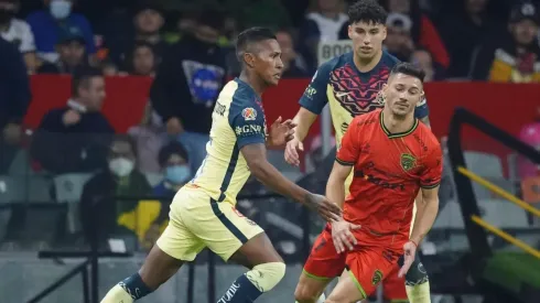 Pedro Aquino no quiere marcharse de América.