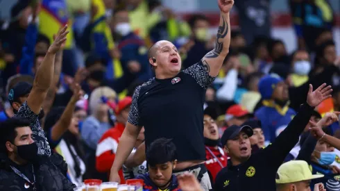 Aficionados de América celebraron el Día del Niño ante Cruz Azul.
