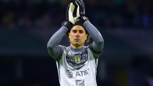 Guillermo Ochoa volvió a registrar la valla en cero.