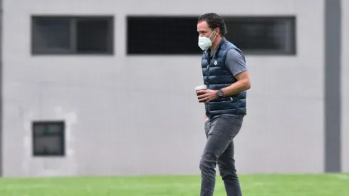 Baños, sin paz en América.