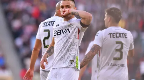 Jonathan Rodríguez está por definir su futuro