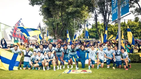 Los jugadores convivieron unos minutos con sus aficionados.