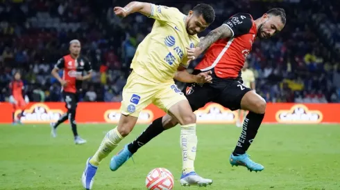 Henry Martín atrajo interés del odiado rival.