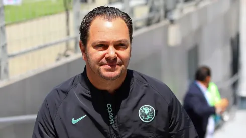 Santiago Baños no descarta un refuerzo más para América.