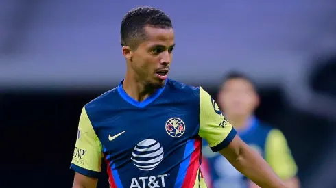 CIUDAD DE MEXICO, MEXICO – ENERO 9: Giovani Dos Santos del America conduce el balon durante el juego de la jornada 1 del Torneo Guard1anes Clausura 2021 de la Liga BBVA MX en el Estadio Azteca el 9 de Enero de 2021 en Ciudad de Mexico, Mexico. (Foto: Mauricio Salas/JAM MEDIA)