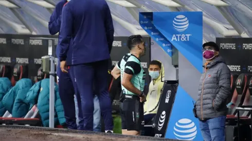 Adonai Escobe aguó la fiesta de América en el primer tiempo