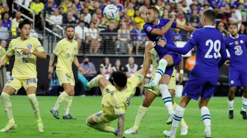 Ochoa espera ver acción ante Chelsea.