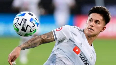 Brian Rodríguez presiona por llegar a América.