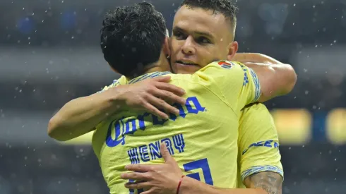 Jonathan Rodríguez persigue a Henry Martín en la tabla de goleo del Torneo Apertura 2022 de la Liga MX.