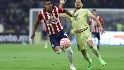 América y Chivas protagonizaron un candente Clásico Nacional.