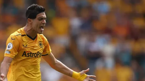 Raúl Jiménez no se olvida de sus raíces.