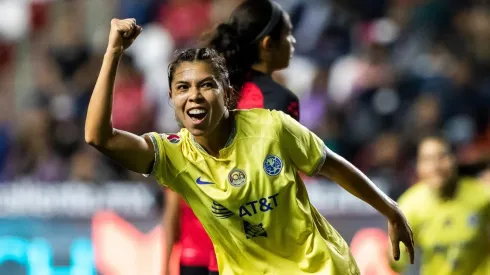 Kiana Palacios regresó a la actividad con gol.