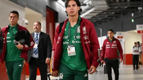 Diego Lainez sigue en duda para ir a Qatar 2022.