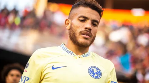 Jonathan dos Santos abrió los rumores de su salida.
