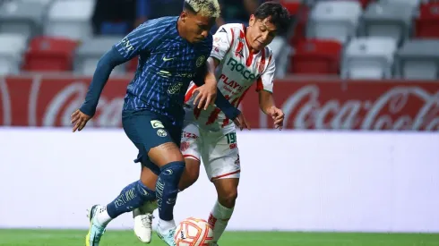 Roger Martínez se mandó el gol de la semana.