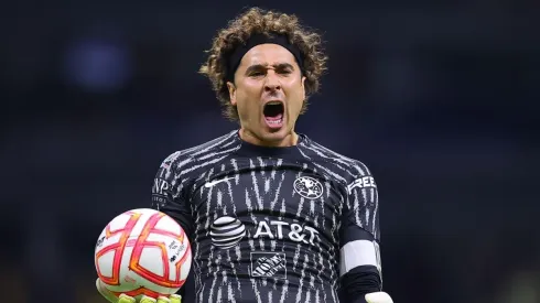 Guillermo Ochoa está cerca de renovar con América.