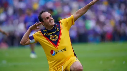 Cuauhtémoc Blanco volvió a vacunar a Cruz Azul