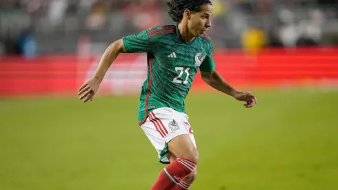 Lainez sigue más interesado en el dinero que en lo deportivo.