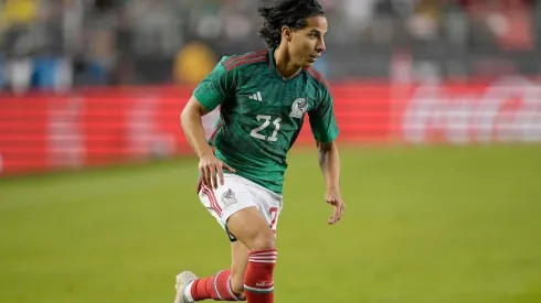 Diego Lainez está cerca de convertirse en jugador de Tigres.